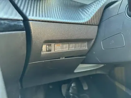 Photo 38 Peugeot 2008  Electrique 136 ch