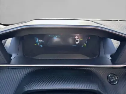 Photo 29 Peugeot 2008  Electrique 136 ch