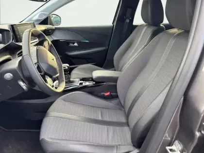 Photo 30 Peugeot 208  PureTech 100 S&S BVM6
