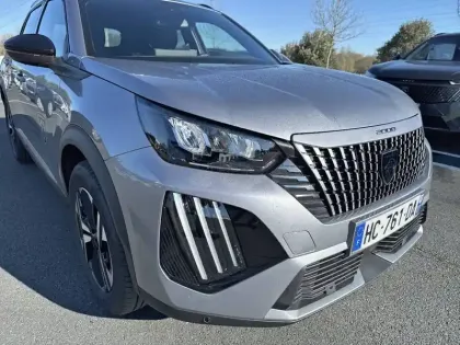 Photo 35 Peugeot 2008  Hybrid 136 e-DCS6