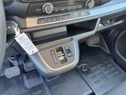 Photo 33 Peugeot Expert  FGN M BLUEHDI 180 S&S EAT8