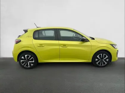 Photo 34 Peugeot 208  Hybrid 100 e-DCS6