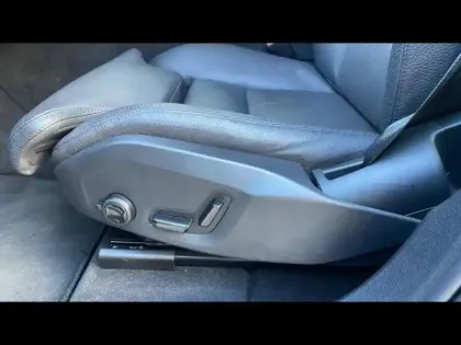 Photo 11 Volvo Xc60  T6 Hybride Rechargeable 253 + 145ch Plus Style Dark Geartronic 8 AWD