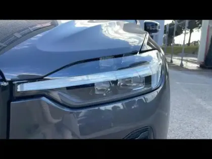 Photo 8 Volvo Xc60  T6 Hybride Rechargeable 253 + 145ch Plus Style Dark Geartronic 8 AWD