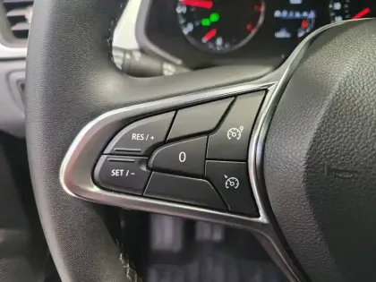 Photo 7 Renault Captur  TCe 90