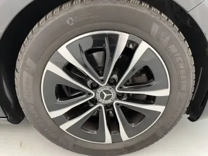 Photo 12 Mercedes Classe A  180 d 8G-DCT