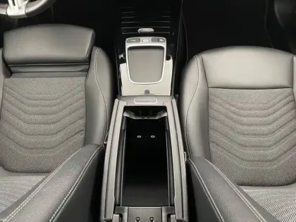 Photo 25 Mercedes Classe A  180 d 8G-DCT