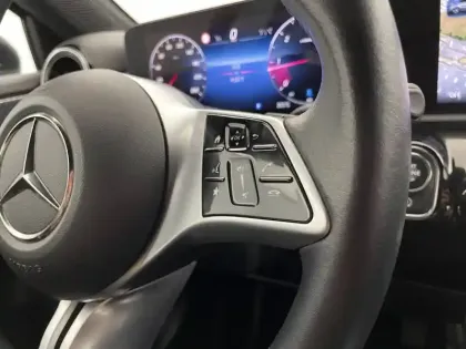 Photo 23 Mercedes Classe A  180 d 8G-DCT