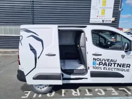 Photo 19 Peugeot Partner E- FOURGON M 800 KG 136 CH BATTERIE 54 KWH