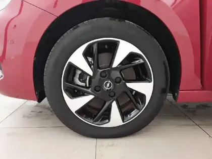 Photo 33 Opel Corsa  Electrique 136 ch & Batterie 50 kWh