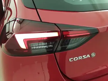 Photo 37 Opel Corsa  Electrique 136 ch & Batterie 50 kWh