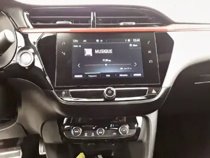 Photo 35 Opel Corsa  Electrique 136 ch & Batterie 50 kWh