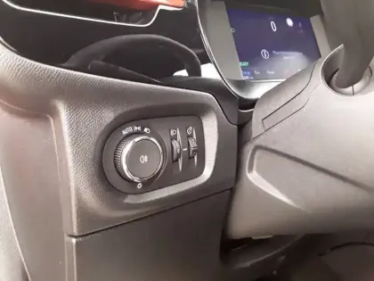 Photo 42 Opel Corsa  Electrique 136 ch & Batterie 50 kWh