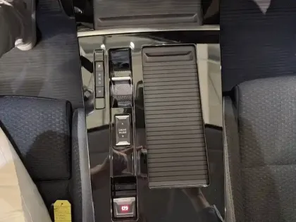 Photo 13 Opel Astra  Sports Tourer 1.5 Diesel 130 ch BVA8