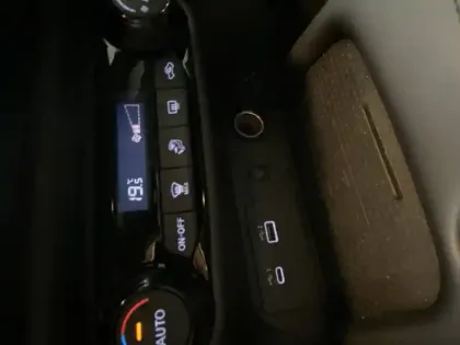 Photo 30 Nissan Juke  HYBRID 143