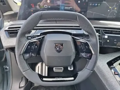 Photo 28 Peugeot 3008  Electrique 73 kWh 210 ch