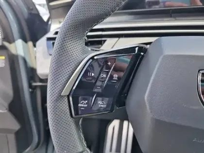 Photo 34 Peugeot 3008  Electrique 73 kWh 210 ch