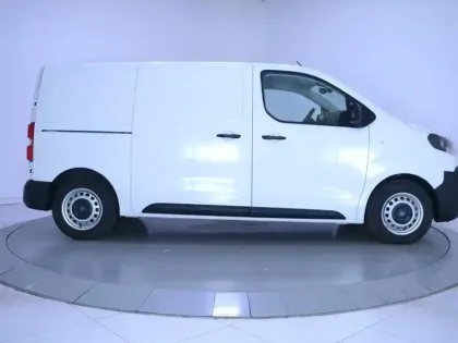 Photo 43 Peugeot Expert E- FGN M ELECTRIQUE 100KWH 136CH BATTERIE 75 KWH