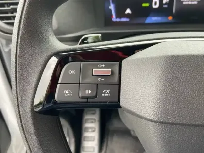 Photo 37 Peugeot Expert E- FGN M ELECTRIQUE 100KWH 136CH BATTERIE 75 KWH