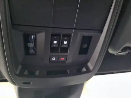 Photo 56 Peugeot 3008  Hybrid 136 e-DCS6