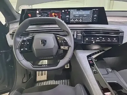 Photo 39 Peugeot 3008  Hybrid 136 e-DCS6