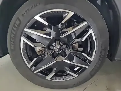 Photo 44 Peugeot 3008  Hybrid 136 e-DCS6