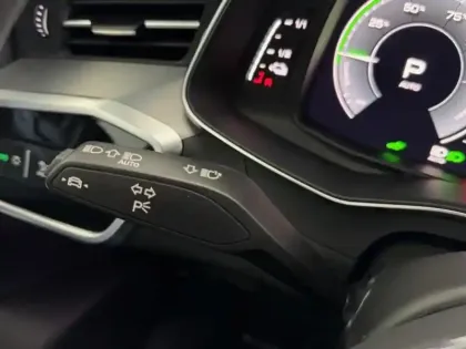 Photo 28 Audi A6  Avant 50 TFSI e 299ch S line quattro S tronic 7