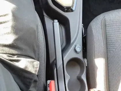 Photo 23 Peugeot 208  Hybrid 100 e-DCS6