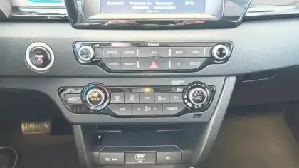 Photo 14 Kia Niro e- Electrique 204 ch