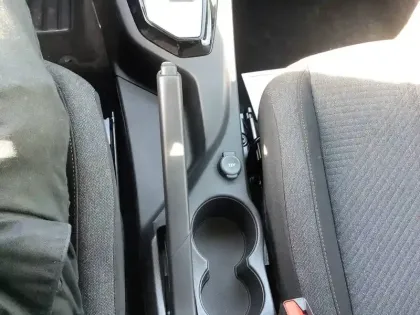 Photo 50 Peugeot 208  Hybrid 100 e-DCS6