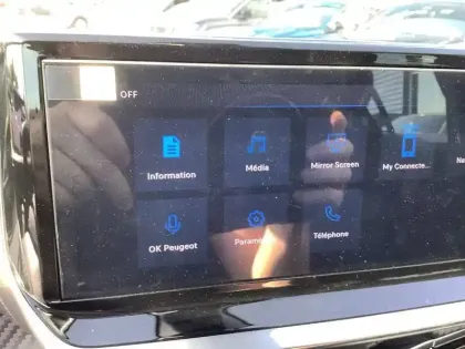 Photo 47 Peugeot 208  Hybrid 100 e-DCS6