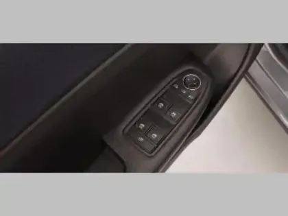 Photo 12 Renault Arkana TCe 140 EDC FAP Zen