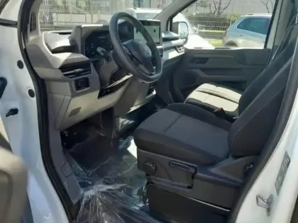 Photo 9 Volkswagen Transporter  Fg Van L1 2.0 TDI 170ch Business 4Motion BVA8