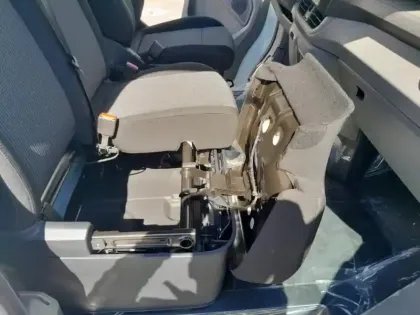 Photo 13 Volkswagen Transporter  Fg Van L1 2.0 TDI 170ch Business 4Motion BVA8