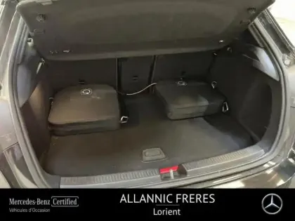 Photo 11 Mercedes Classe A  250 e 163+109ch AMG Line 8G-DCT