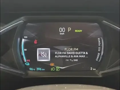 Photo 12 DS DS 3  E-Tense 156ch Antoine de Saint Exupéry