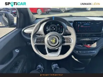 Photo 8 Abarth 500  e 155ch 42kWh Pack 4cv