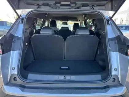 Photo 25 Peugeot 5008  Electrique 73 kWh 210 ch