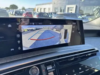 Photo 39 Peugeot 5008  Electrique 73 kWh 210 ch