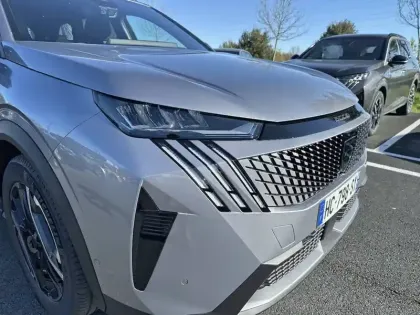 Photo 35 Peugeot 5008  Electrique 73 kWh 210 ch