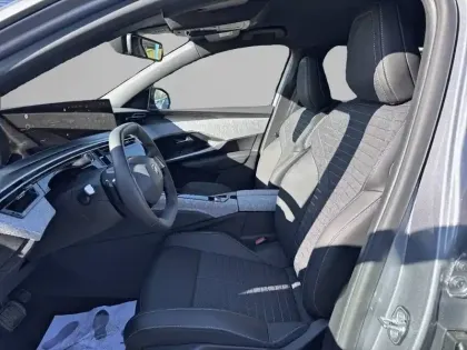 Photo 30 Peugeot 5008  Electrique 73 kWh 210 ch