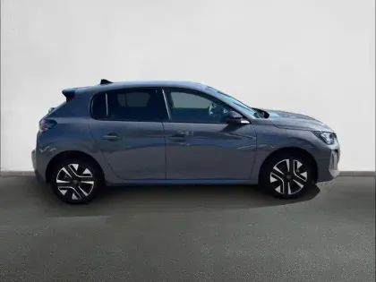 Photo 23 Peugeot 208  Hybrid 110 e-DCS6