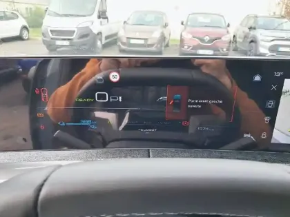 Photo 26 Peugeot 3008  Electrique 73 kWh 210 ch