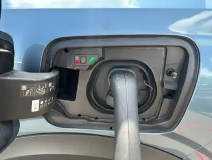 Photo 20 Peugeot 3008  Electrique 73 kWh 210 ch