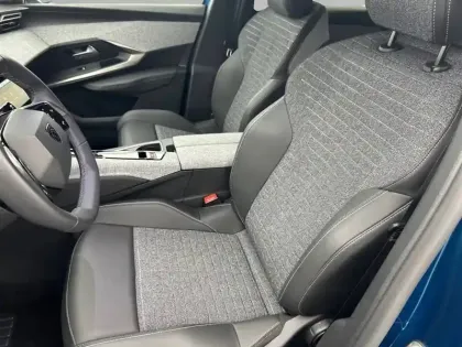 Photo 12 Peugeot 3008  Hybrid 145 e-DCS6