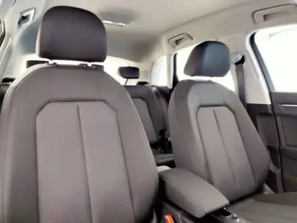 Photo 3 Audi Q3  35 TFSI 150 ch S tronic 7