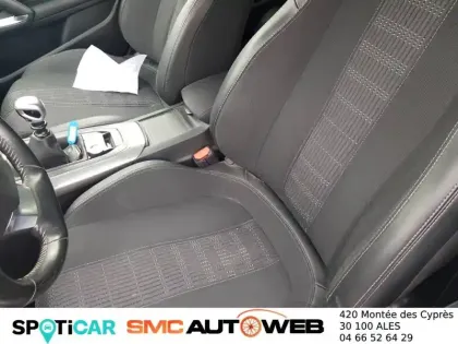 Photo 52 Peugeot 308  PureTech 130ch S&S BVM6