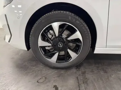 Photo 35 Opel Corsa  Electrique 136 ch & Batterie 50 kWh