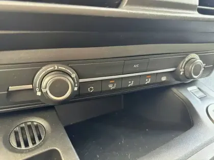 Photo 19 Peugeot Partner E- FOURGON M 800 KG 136 CH BATTERIE 54 KWH