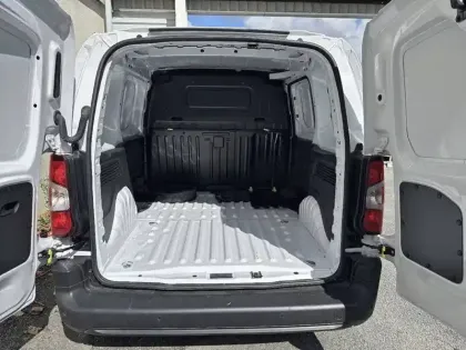 Photo 5 Peugeot Partner E- FOURGON M 800 KG 136 CH BATTERIE 54 KWH